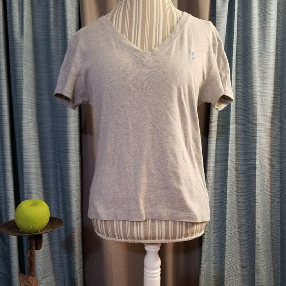 Ralph Lauren Tops - 🌻🌺🌻RALPH LAUREN V NECK LOGO TEE!!